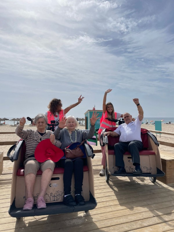 0a873055-fb9d-44eb-adf4-3a1d9a04f7e7